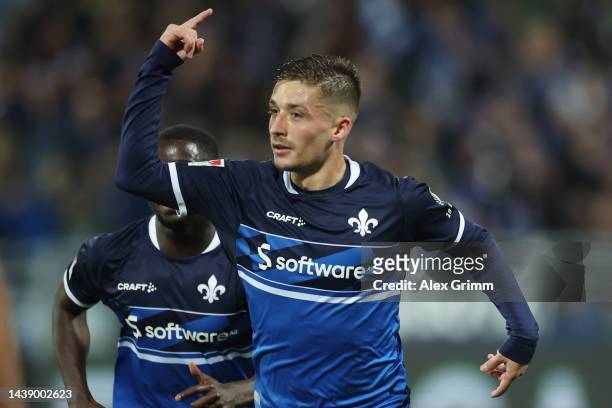 Marvin Mehlem of Darmstadt celebrates their team's first goal during the Second Bundesliga match between SV Darmstadt 98 and Hannover 96 at...
