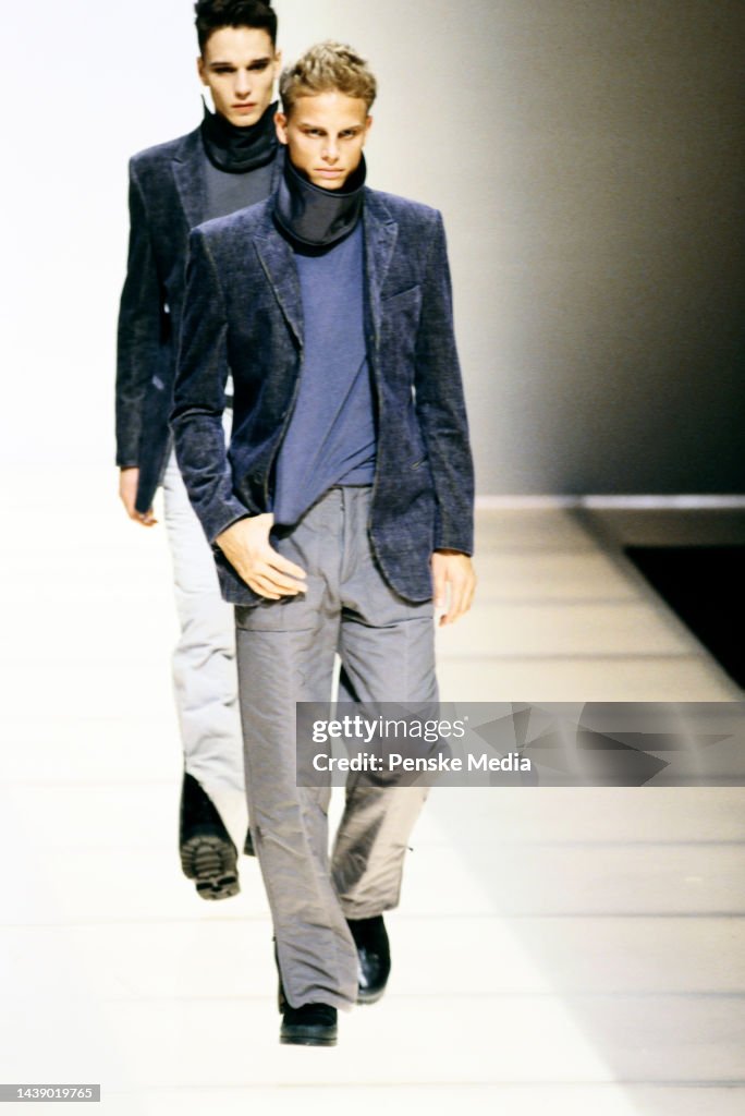 Giorgio Armani Men's Fall 2000 Ready to Wear Runway Show News
