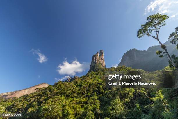 dedo de deus em teresópolis - em cima de foto e immagini stock