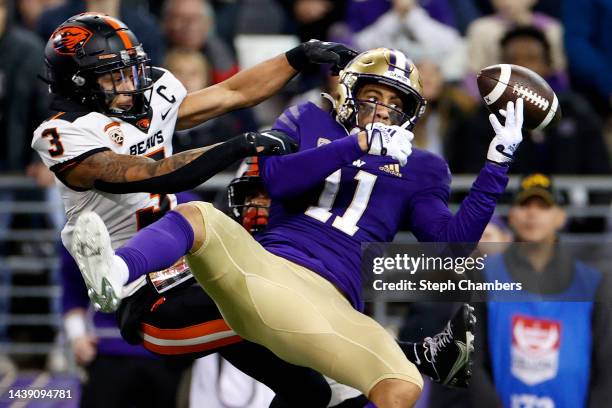 Jaydon Grant of the Oregon State Beavers breaks up a pass intended for Jalen McMillan of the Washington Huskies during the second quarter of the game...