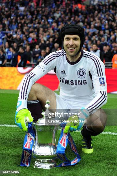 Petr Cech of Chelsea celebrates with the trophy after the FA Cup with Budweiser Final match between Liverpool and Chelsea at Wembley Stadium on May...