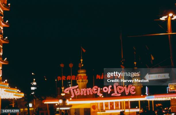 The tunnel of love at a funfair at Palisades Park, New Jersey, circa 1970.