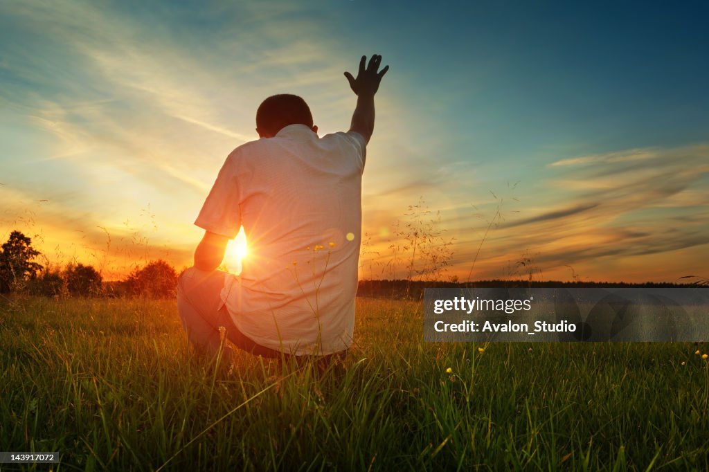 Man prays to God
