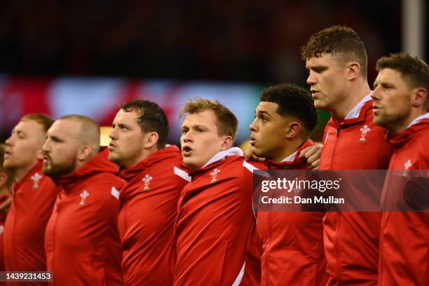 Wales players sing their national anthem prior to the Autumn International match between Wales and New Zealand at Principality Stadium on November...