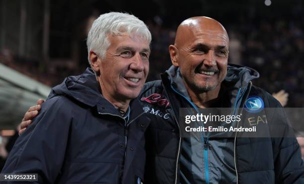 Atalanta BC coach Gian Piero Gasperini embraces SSC Napoli coach Luciano Spalletti prior to the Serie A match between Atalanta BC and SSC Napoli at...