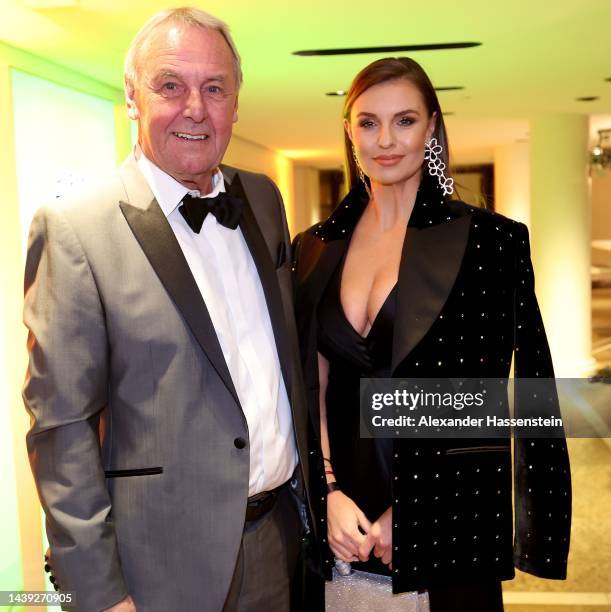 Jörg Wontorra arrives with Laura Wontorra for the annual German Sports Media Ball at Alte Oper on November 05, 2022 in Frankfurt am Main, Germany.