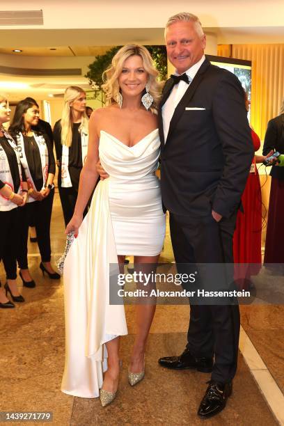 Stefan Blöcher arrives with Anna Posch for the annual German Sports Media Ball at Alte Oper on November 05, 2022 in Frankfurt am Main, Germany.