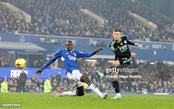 Harvey Barnes of Leicester City scores their team's second goal during the Premier League match between Everton FC and Leicester City at Goodison...