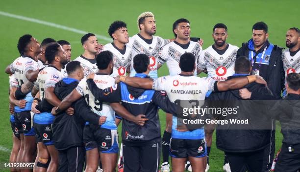 Players of Fiji huddle ahead of the Rugby League World Cup Quarter Final match between New Zealand and Fiji at MKM Stadium on November 05, 2022 in...