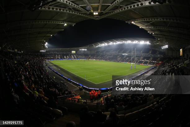 General view of play during the Rugby League World Cup Quarter Final match between New Zealand and Fiji at MKM Stadium on November 05, 2022 in Hull,...