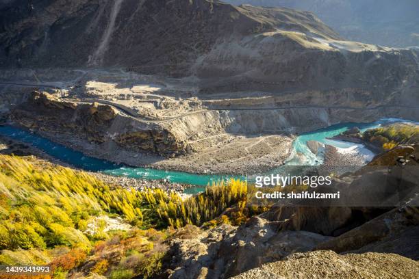 high angle view from altit fort of gilgit-baltistan, pakistan during autumn season. - hunza valley stock-fotos und bilder