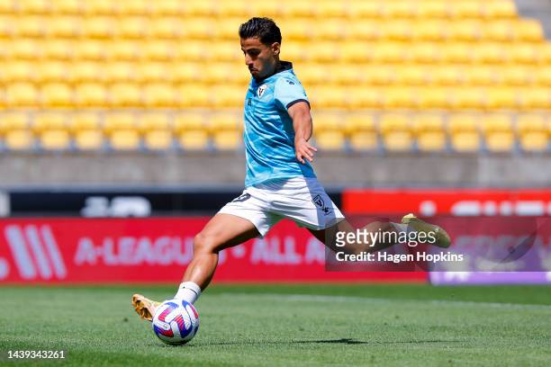 Daniel Arzani of Macarthur FC warms up during the round five A-League Men's match between Wellington Phoenix and Macarthur FC at Sky Stadium, on...