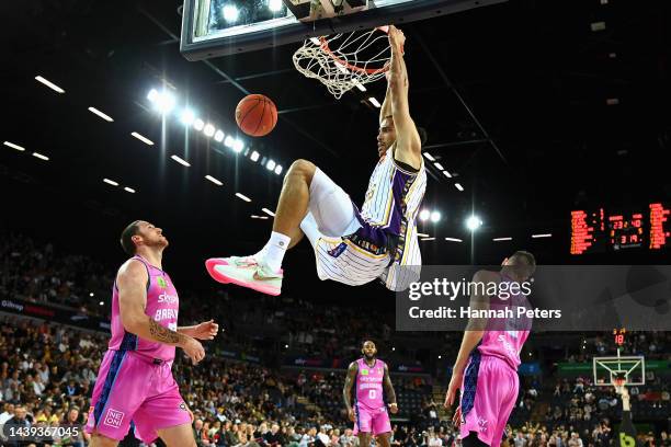 Xavier Cooks of the Kings slam-dunks during the round six NBL match between New Zealand Breakers and Sydney Kings at Spark Arena, on November 06 in...