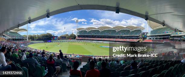 General view during the ICC Men's T20 World Cup match between Pakistan and Bangladesh at Adelaide Oval on November 06, 2022 in Adelaide, Australia.