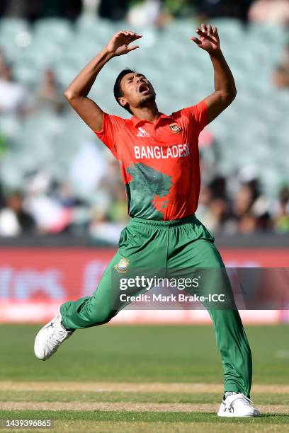 Mustafizur Rahman of Bangladesh reacts during the ICC Men's T20 World Cup match between Pakistan and Bangladesh at Adelaide Oval on November 06, 2022...