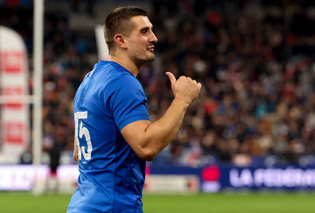 PARIS, FRANCE - NOVEMBER 5: Thomas Ramos of France celebrates the victory with the fans following the 2022 Autumn International test match between France and Australia at Stade de France on November 5, 2022 in Saint-Denis near Paris, France. (Photo by Jean Catuffe/Getty Images)