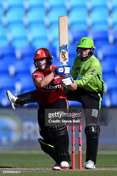 Rhiann O�Donnell of the Renegades bats during the Women's Big Bash League match between the Melbourne Renegades and the Sydney Thunder at Blundstone...