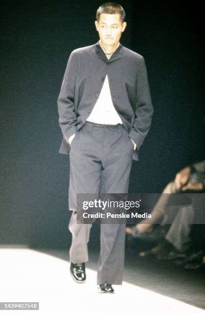 Emporio Armani Men's Spring 1999 Ready to Wear Runway Show
