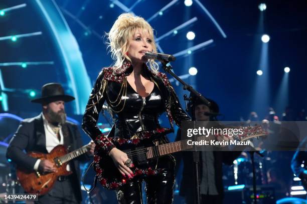 Dolly Parton performs onstage during the 37th Annual Rock & Roll Hall of Fame Induction Ceremony at Microsoft Theater on November 05, 2022 in Los...