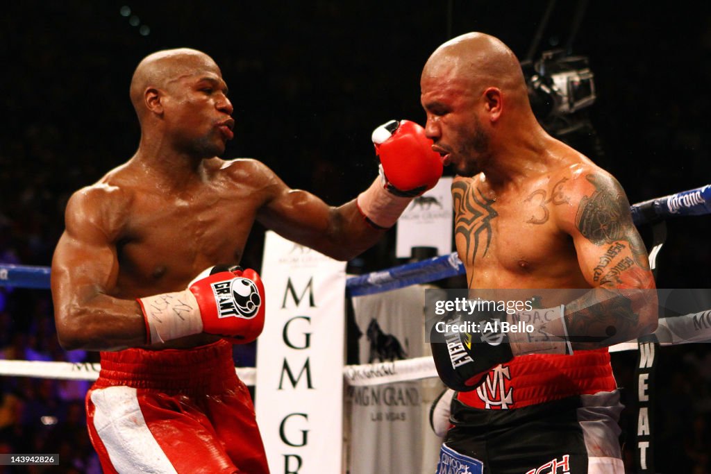 Miguel Cotto v Floyd Mayweather Jr.