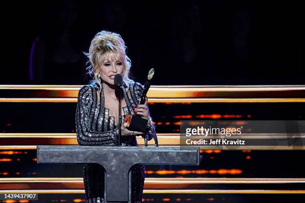 Inductee Dolly Parton speaks on stage during the 37th Annual Rock & Roll Hall Of Fame Induction Ceremony at Microsoft Theater on November 05, 2022 in...