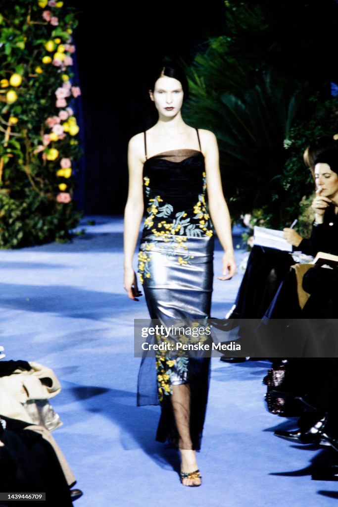 Dolce & Gabbana Fall 1998 Ready To Wear Collection Runway Show
