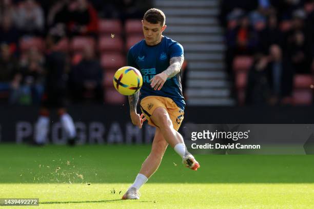 Kieran Trippier of Newcastle United warms up prior to the Premier League match between Southampton FC and Newcastle United at Friends Provident St....