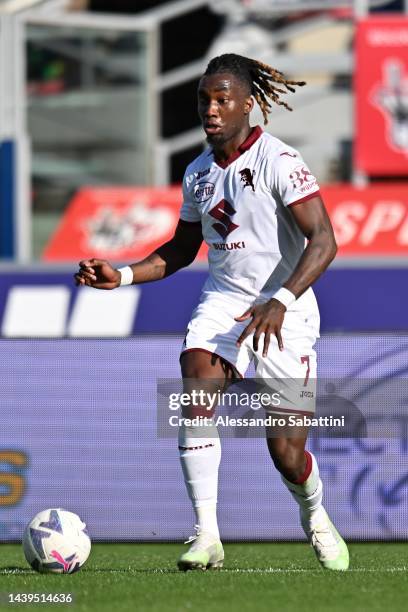 Yann Karamoh of Torino FC in action during the Serie A match between Bologna FC and Torino FC at Stadio Renato Dall'Ara on November 06, 2022 in...