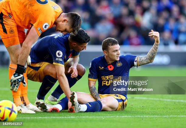Kieran Trippier of Newcastle picks up a hamstring injury during the Premier League match between Southampton FC and Newcastle United at St. Mary's...