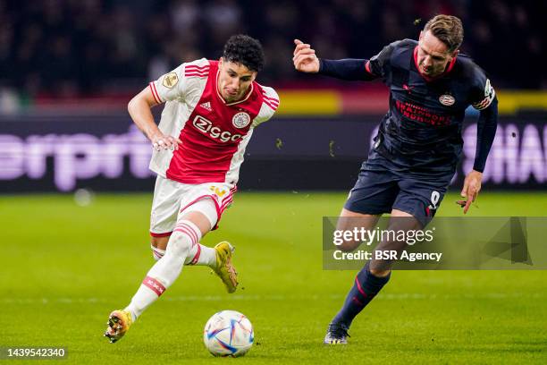 Jorge Sanchez of Ajax, Luuk de Jong of PSV during the Dutch Eredivisie match between Ajax and PSV at the Johan Cruijff Arena on November 6, 2022 in...