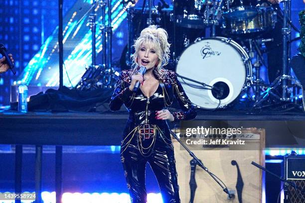 Inductee Dolly Parton performs on stage during the 37th Annual Rock & Roll Hall Of Fame Induction Ceremony at Microsoft Theater on November 05, 2022...