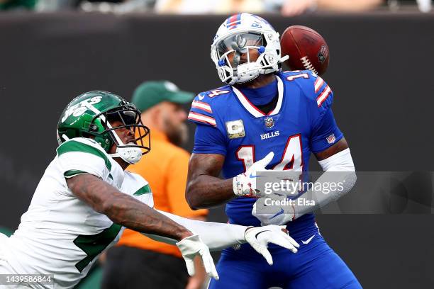 Reed of the New York Jets breaks up a pass intended for Stefon Diggs of the Buffalo Bills in the fourth quarter at MetLife Stadium on November 06,...