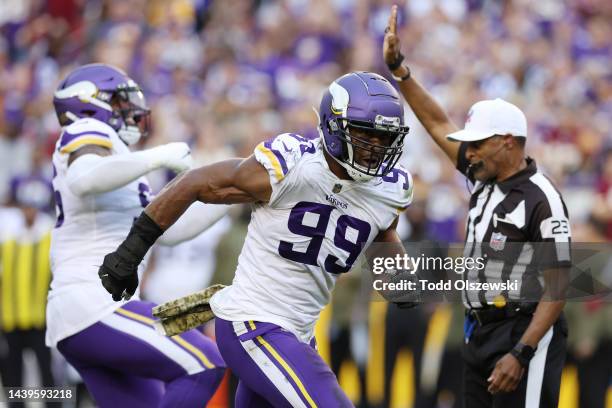 Danielle Hunter of the Minnesota Vikings reacts after sacking the quarterback in the foruth quarter of the game against the Washington Commanders at...