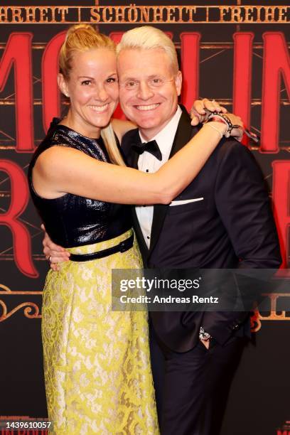 Guido Cantz and partner Kerstin Ricker attend the "Moulin Rouge" Musical Premiere at Musical Dome Cologne on November 06, 2022 in Cologne, Germany.