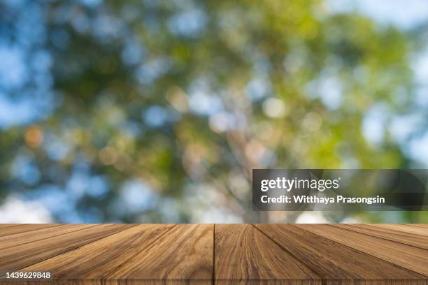 table, backgrounds, wood - material, woodland - ピクニックテーブル ストックフォトと画像