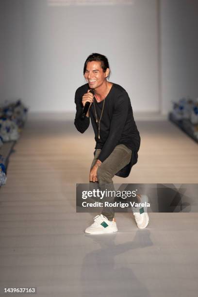 Singer Julio Iglesias, Jr. Performs at the 2022 Angels For Humanity Catwalk For Charity at the Ritz-Carlton Key Biscayne, Miami on November 06, 2022...