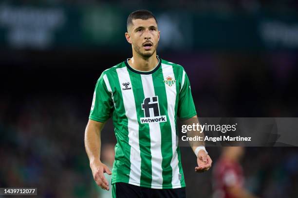 Guido Rodriguez of Real Betis looks on during the LaLiga Santander match between Real Betis and Sevilla FC at Estadio Benito Villamarin on November...