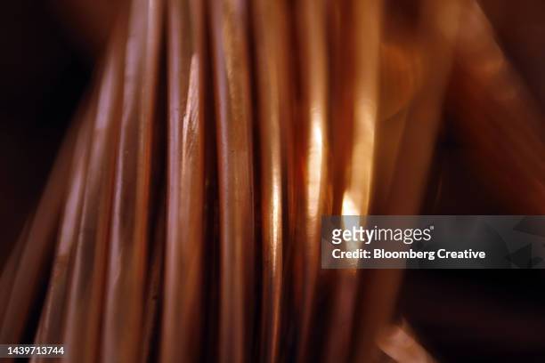 close-up of copper wire - bundle stock-fotos und bilder
