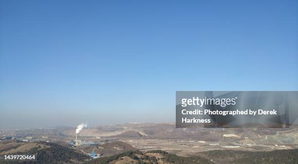 open cast iron ore mine in anshan city - china environment mine imagens e fotografias de stock