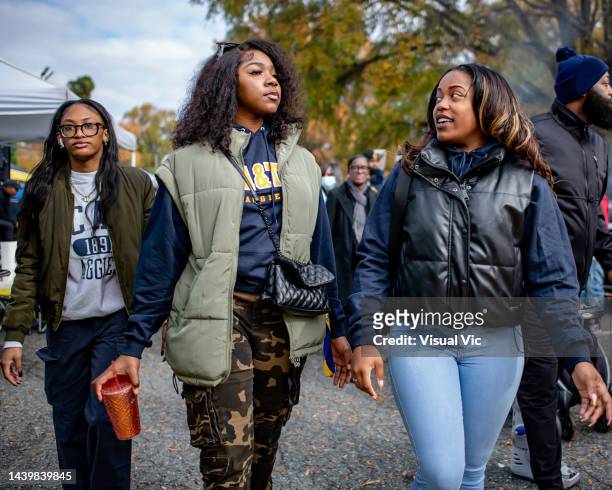 black college experience: homecoming - campus party fotografías e imágenes de stock