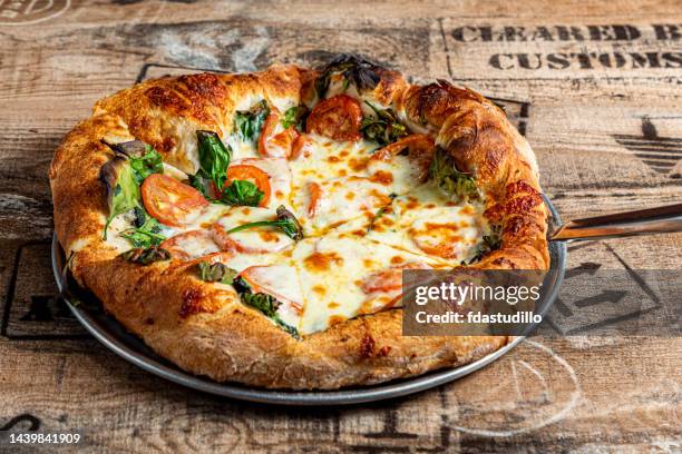 food photos - various entrees, appetizers, deserts, etc. - vegetable pizza stock pictures, royalty-free photos & images