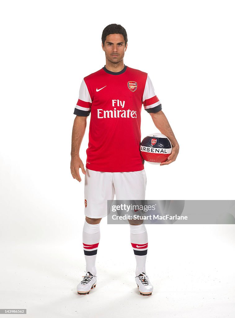 Arsenal Home Kit 2012/2013 Photo Shoot