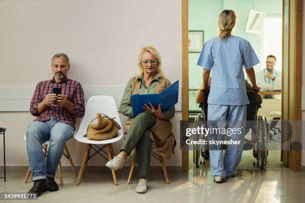 waiting room in hospital! - hospital waiting room stockfoto's en -beelden