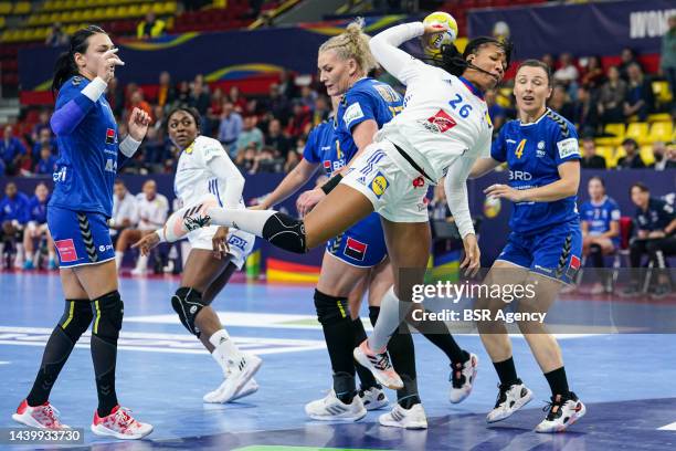 Pauletta Foppa Photos and Premium High Res Pictures Getty Images