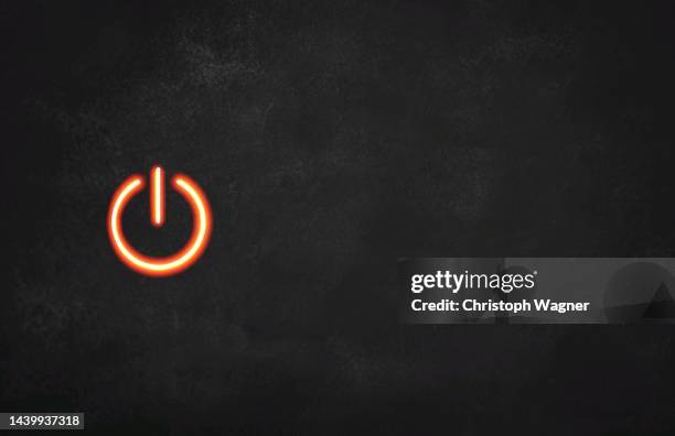 kreide tafel - on - off - pulsante di attivazione o disattivazione foto e immagini stock