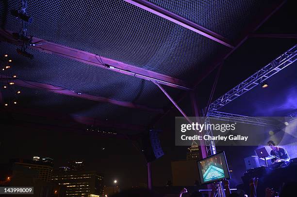 Mad Mike Rapper Dj Mad Mike Photos and Premium High Res Pictures - Getty Images