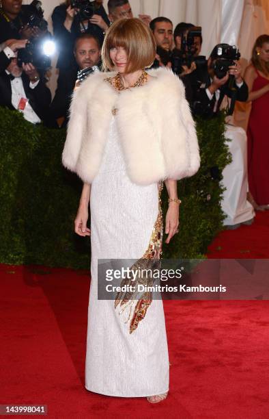 Editor-in-Chief of Vogue Anna Wintour attends the "Schiaparelli And Prada: Impossible Conversations" Costume Institute Gala at the Metropolitan...