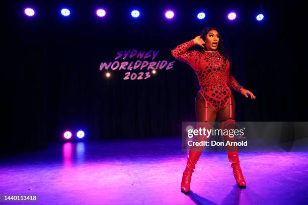 Kween Choc Rapper 83 Kween Kong Stock Photos, High-Res Pictures, and Images - Getty Images