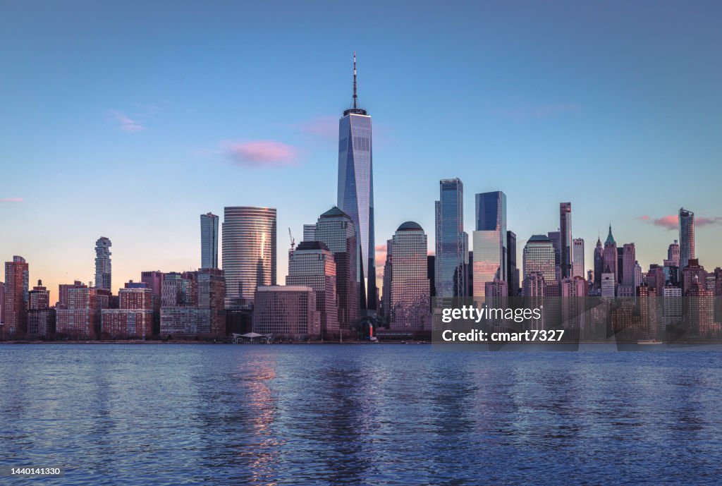 Freedom Tower und Lower Manhattan von New Jersey