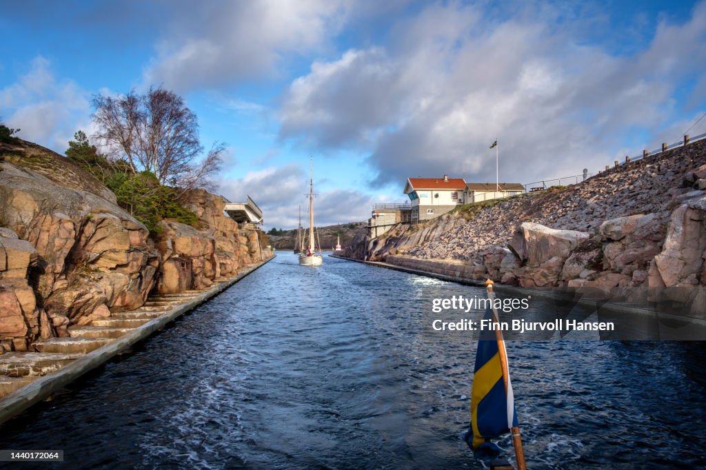 Boats pass through the Soten Canal between Bovallstrand and Smøgen in the Swedish archipelago